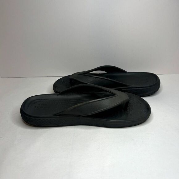 Crocs Gray Flip Flop Sandals Comfy Durable Unisex - Picture 6 of 10